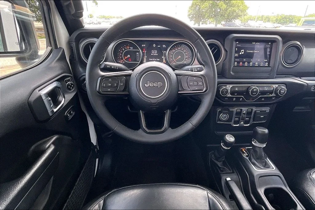 Used 2023 White Jeep Texas Trail image 8