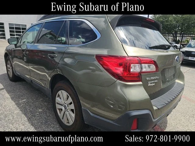 Used 2019 Green Subaru 2.5i Premium image 3