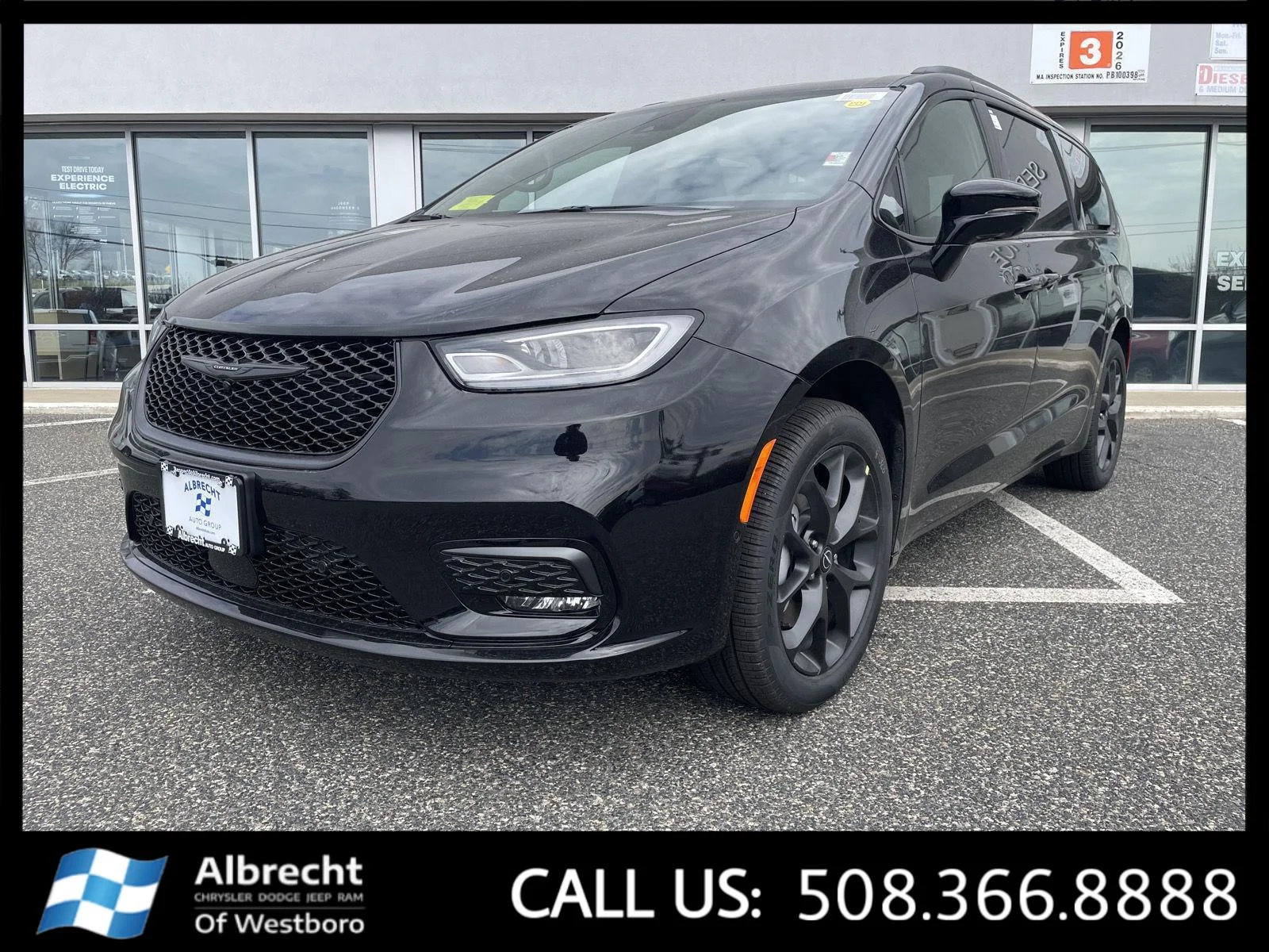 2026 Chrysler Pacifica Limited AWD's photo