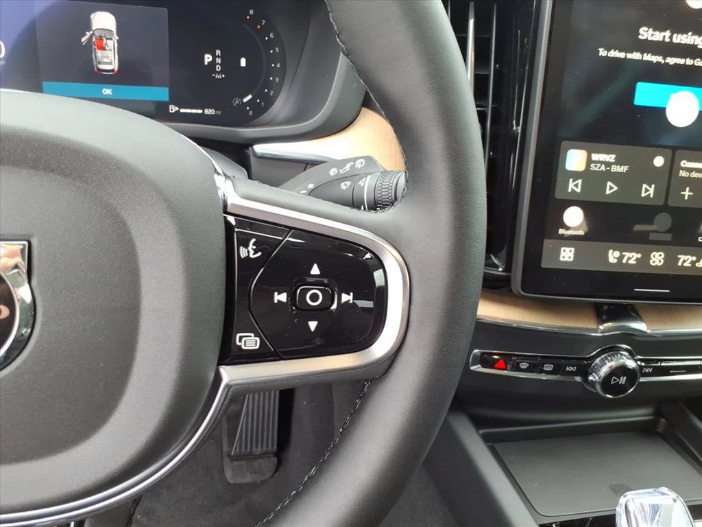 New 2026 Onyx Black Volvo Plus image 17