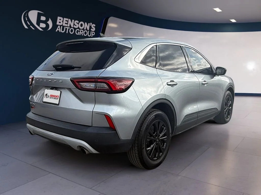 Used 2023 Silver Ford Active image 5