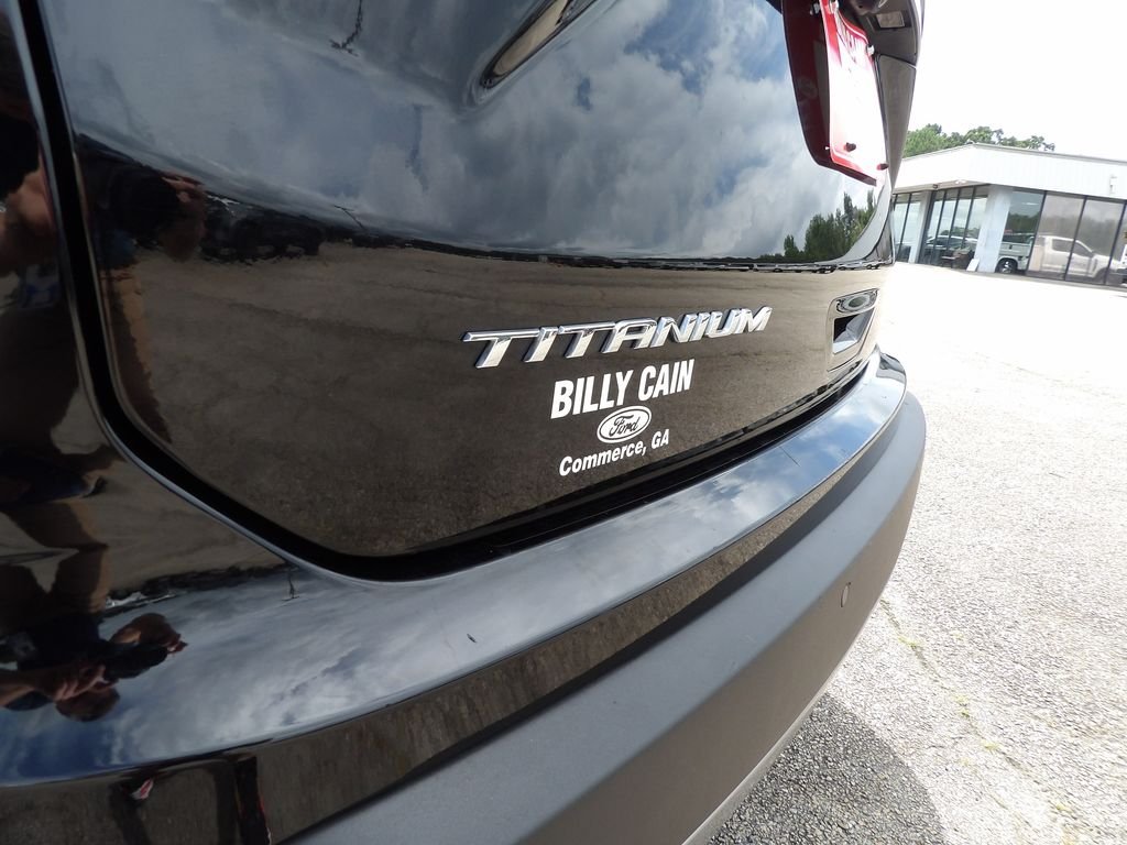 Used 2022 Black Metallic Ford Titanium image 28