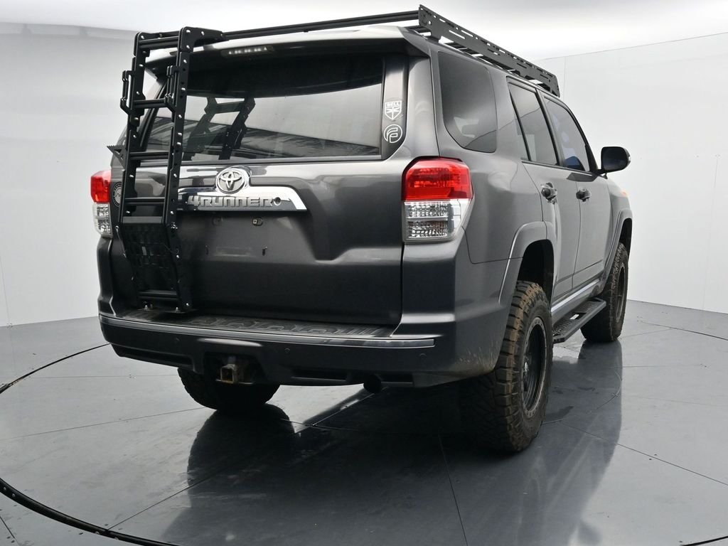 Used 2010 Gray Toyota SR5 image 6
