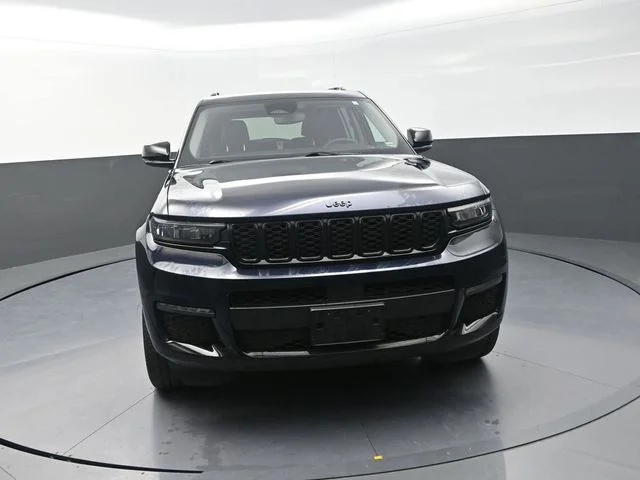 Used 2024 Blue Jeep Limited image 5