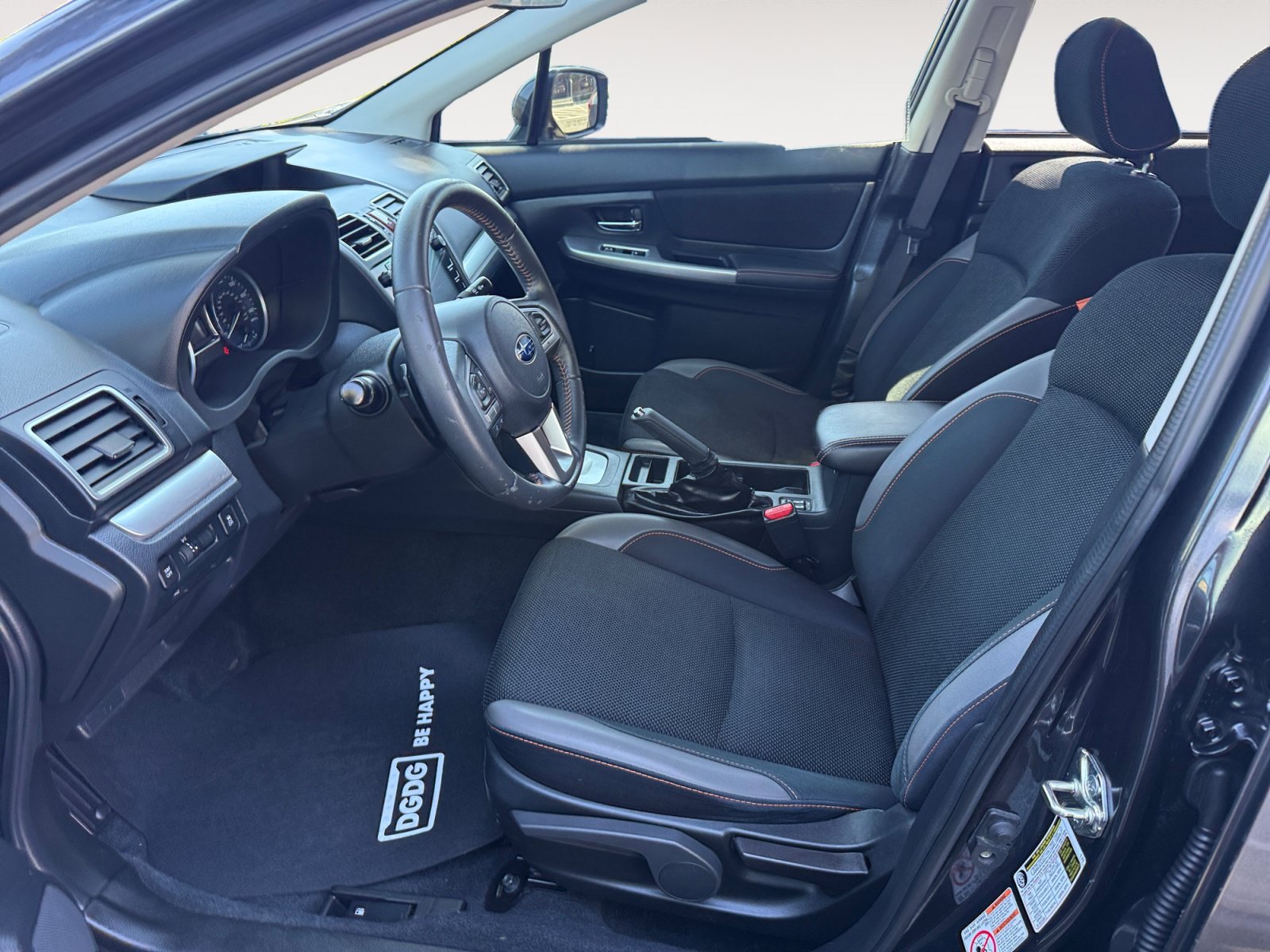 Used 2017 Dark Gray Metallic SUBARU 2.0i Premium image 10