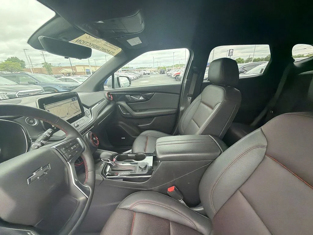 Used 2024 Gray Chevrolet RS image 11