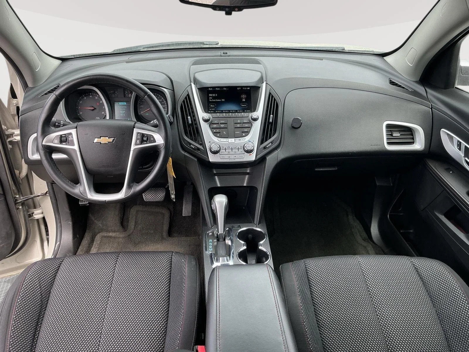 Used 2015 Champagne Silver Metallic Chevrolet LT image 11