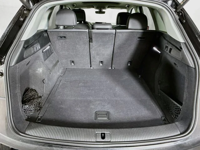 Used 2021  Audi 45 Premium image 25
