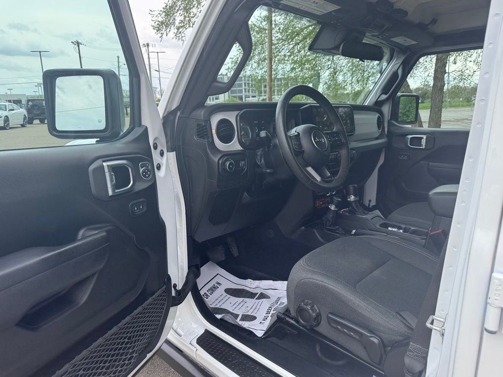 Used 2024 White Jeep Sport image 14