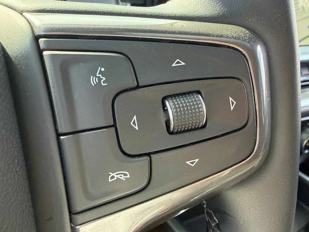 Used 2026 Black Chevrolet High Country image 31