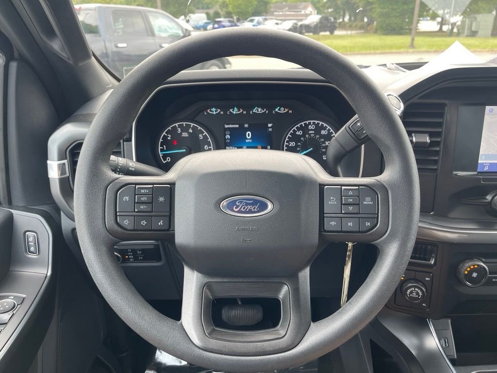 Used 2023 White Ford XL image 18