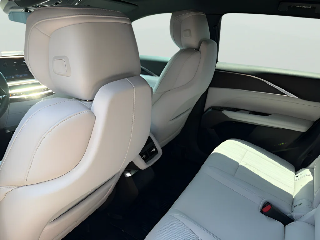 2026 Cadillac LYRIQ Sport - Photo 36