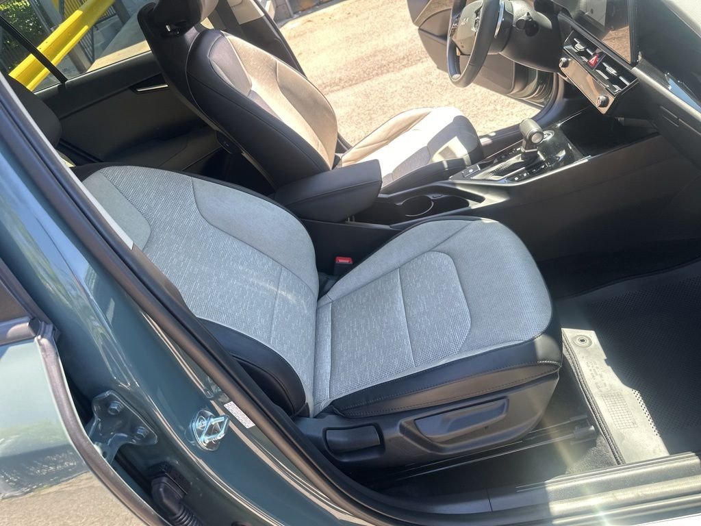 Used 2023 Green Kia SX Touring image 36