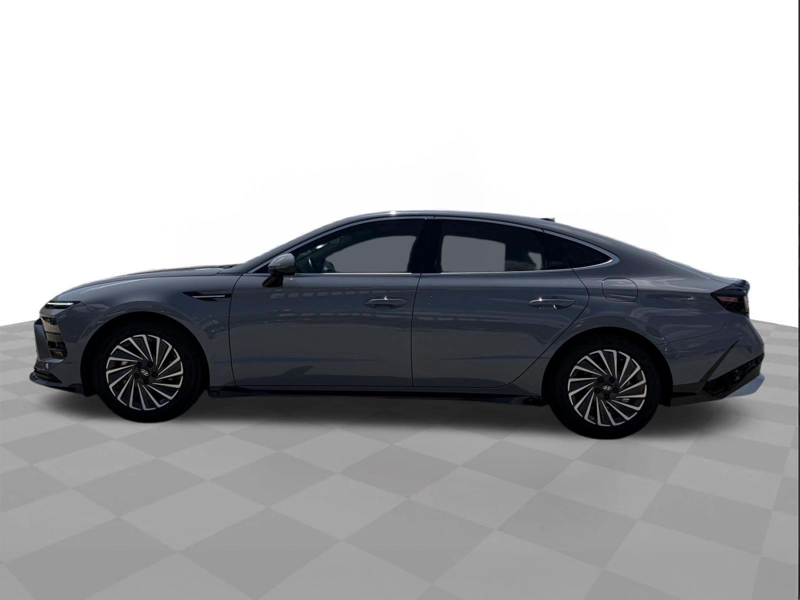 Used 2025 Transmission Blue Hyundai SEL image 2