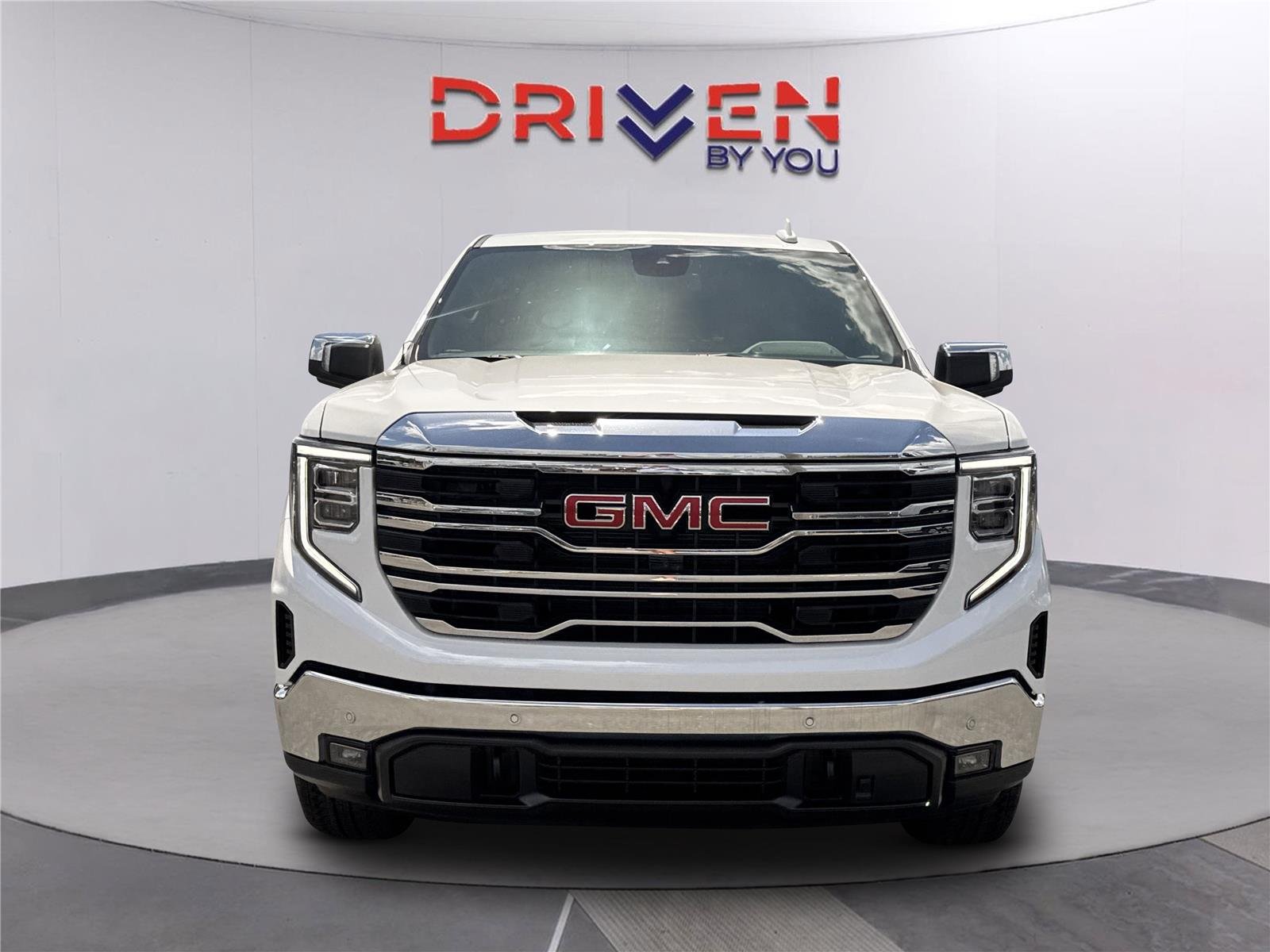 New 2026 Summit White GMC SLT image 9