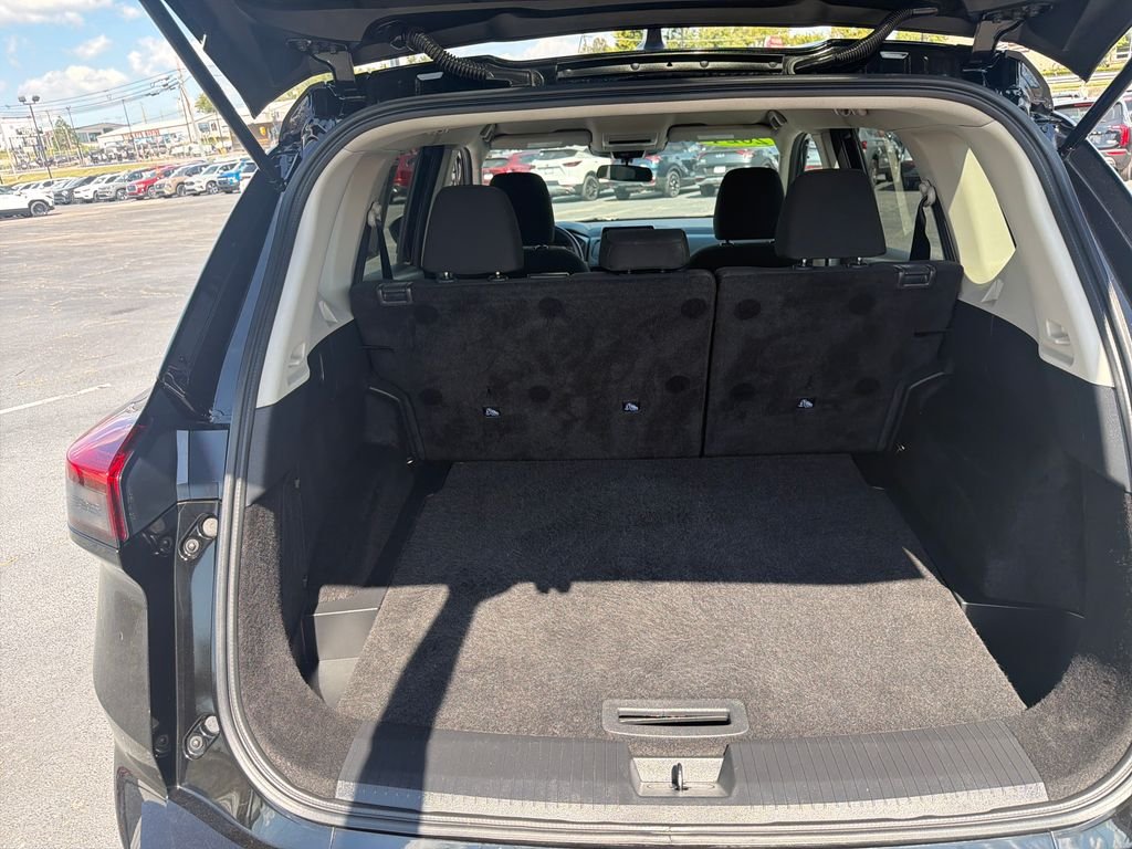 Used 2024 Black Nissan S image 9