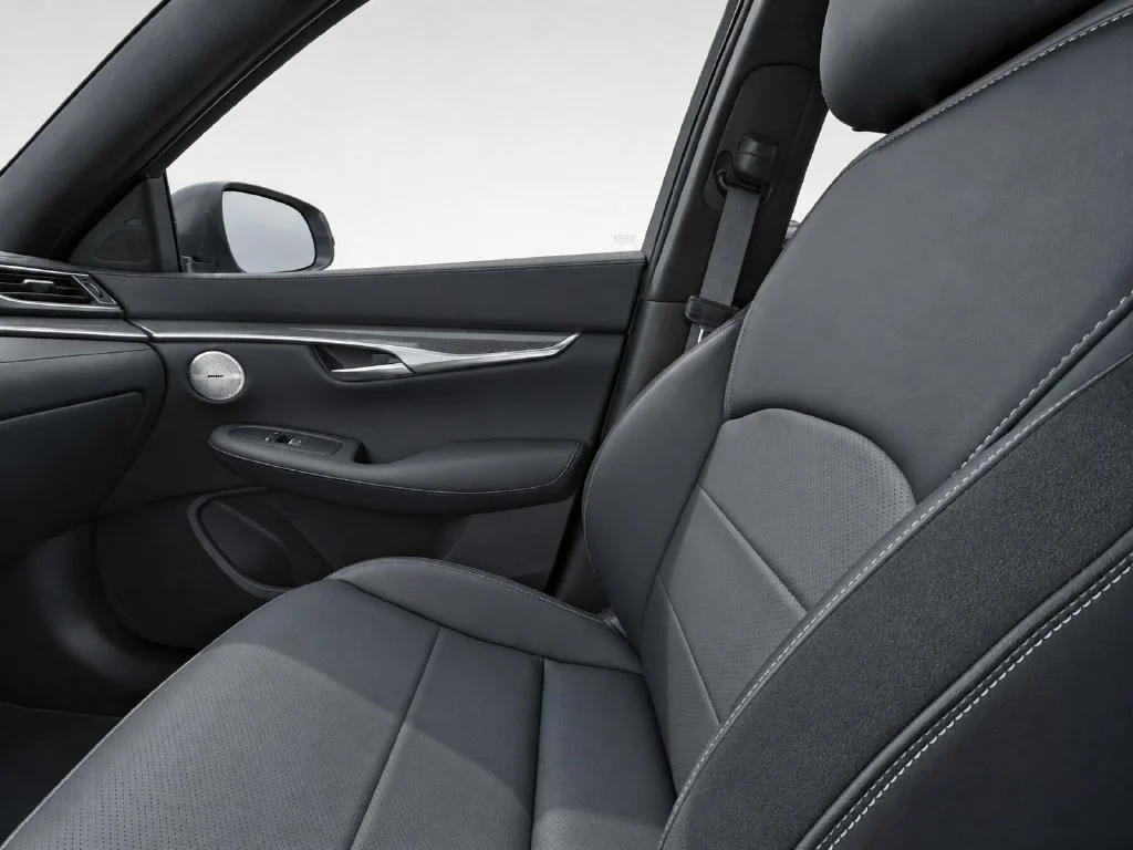Used 2024 Red INFINITI SPORT image 23