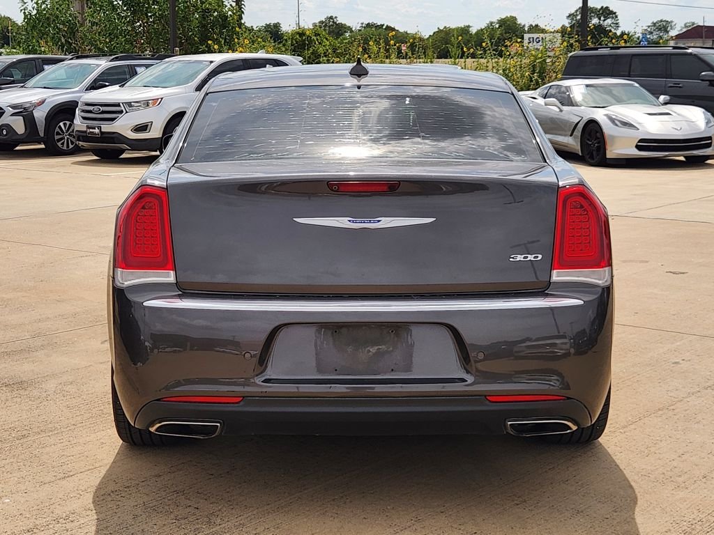 Used 2019 Granite Crystal Metallic Clearcoat Chrysler Limited image 7