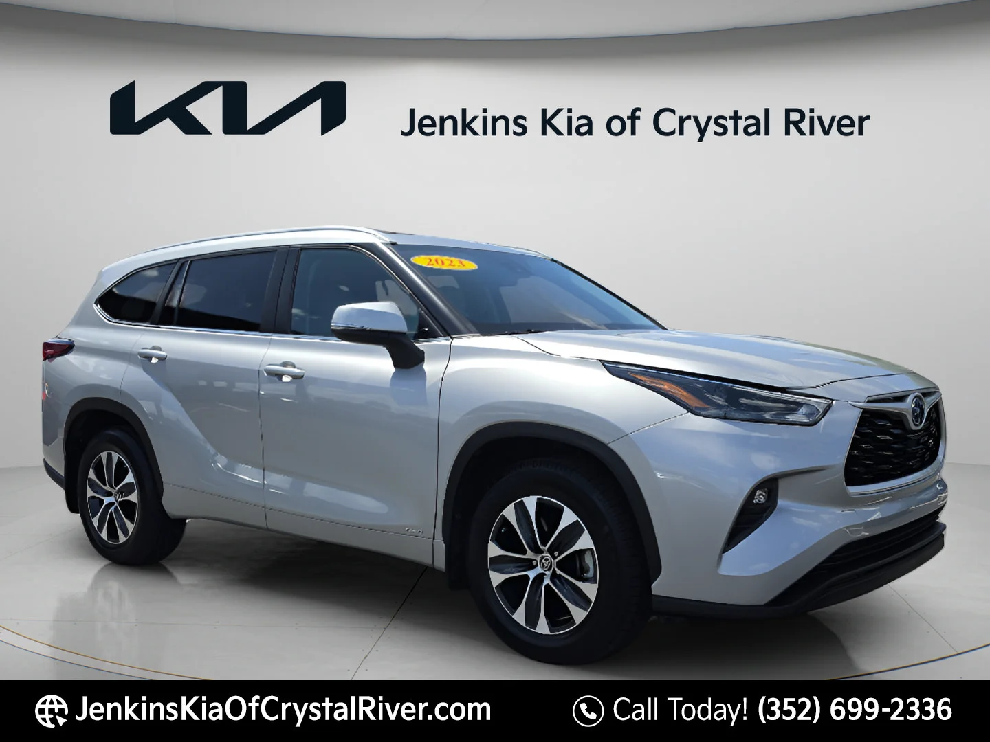 Used 2023 Celestial Silver Metallic Toyota Hybrid XLE image 2