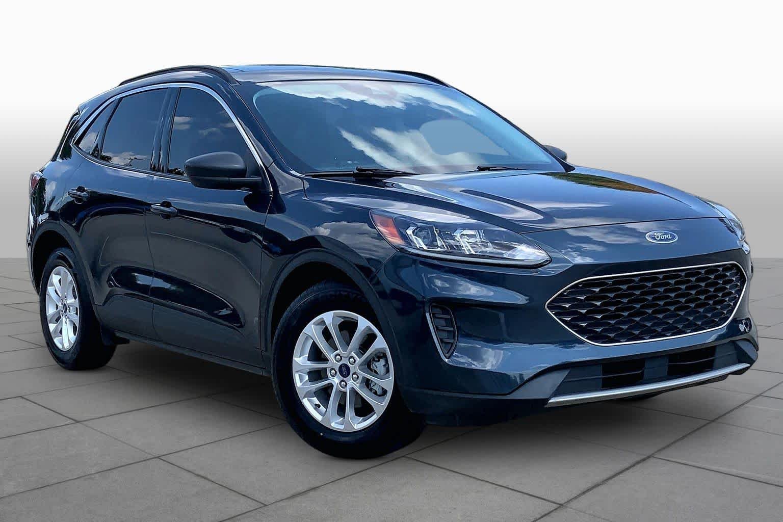 Pre-Owned 2022 Ford Escape SE