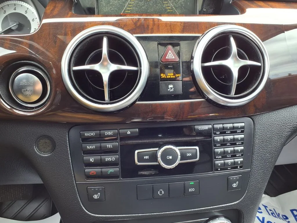 Used 2015 White Mercedes-Benz GLK 350 image 9