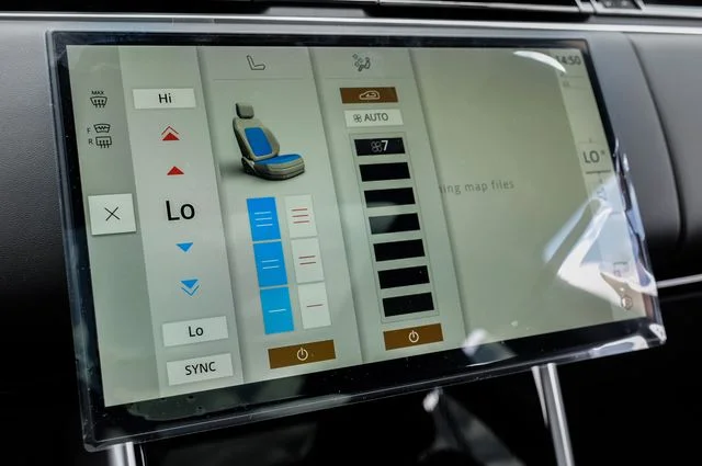 New 2026 Charente Grey Land Rover SE image 40