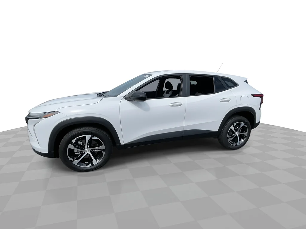 Used 2024 Summit White Chevrolet RS image 6