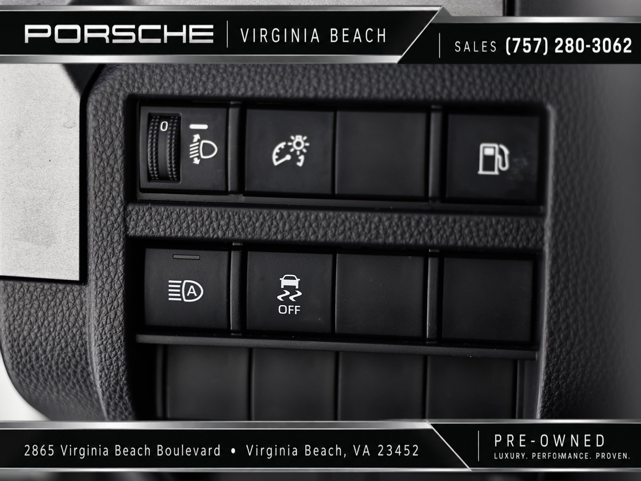 Used 2025 White Toyota SR5 image 18
