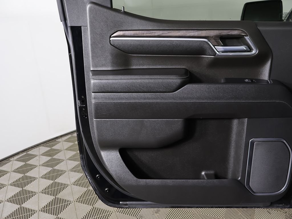 2023 Chevrolet Silverado 1500 LTZ - Photo 23