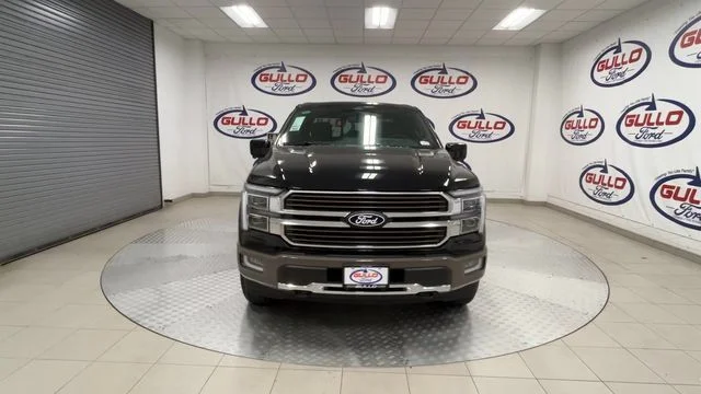 New 2026 Agate Black Metallic Ford King Ranch image 4