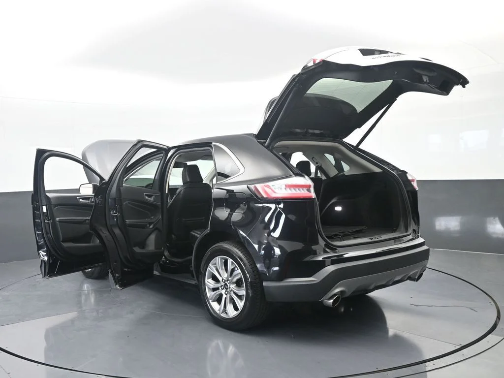 Used 2024 Black Metallic Ford Titanium image 79