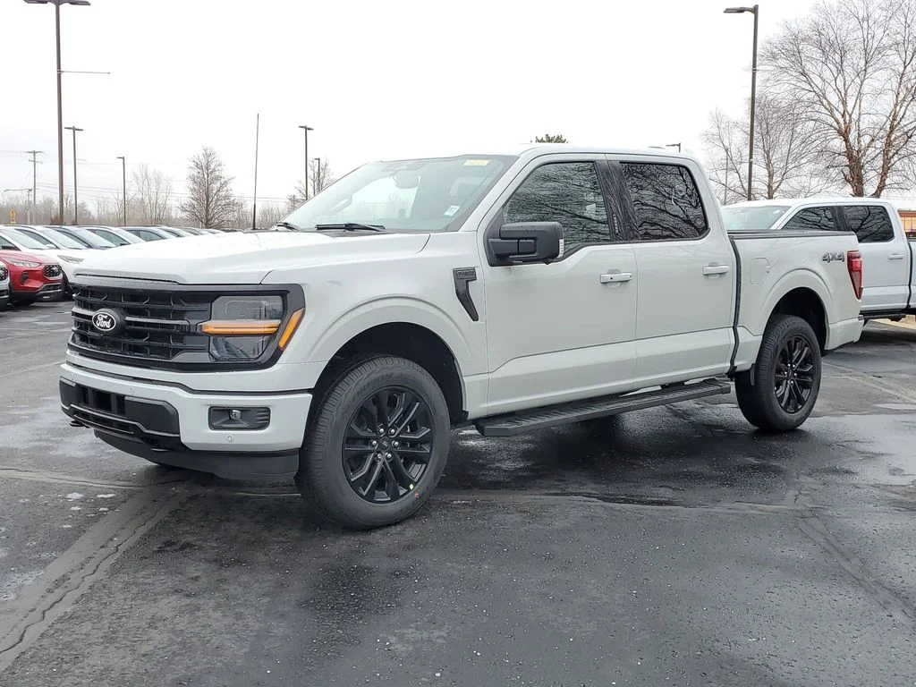 New 2026 Avalanche Ford XLT image 2