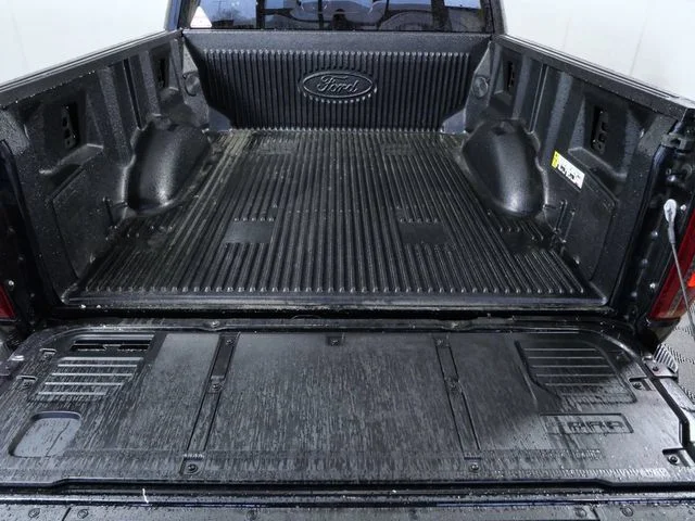 Used 2025  Ford Tremor image 12