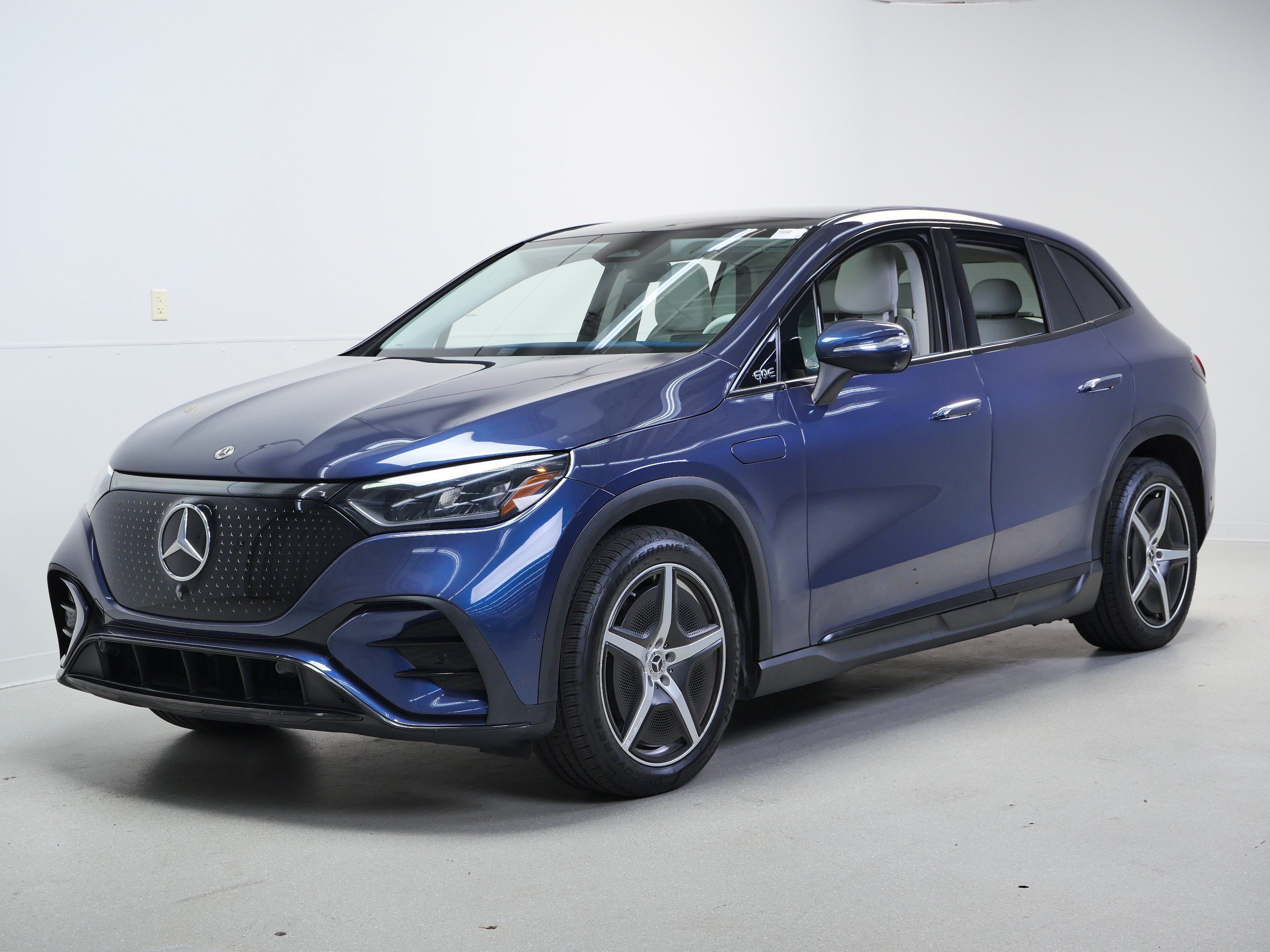 Certified Used 2023 Twilight Blue Metallic Mercedes-Benz EQE 500 image 10