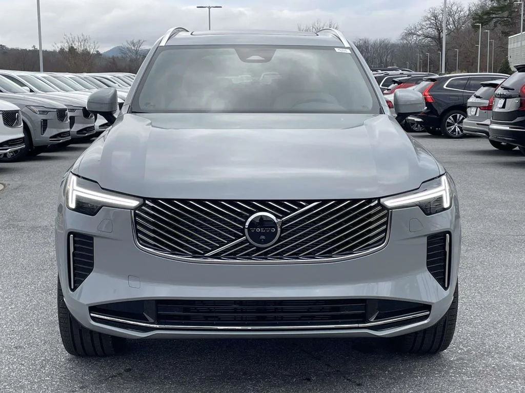 New 2026 Vapour Grey Volvo Plus image 24