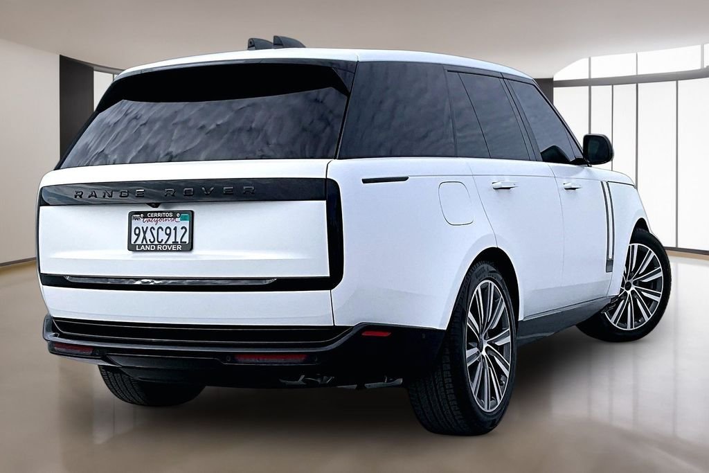 Certified Used 2025 Icy White Satin Land Rover Autobiography image 6