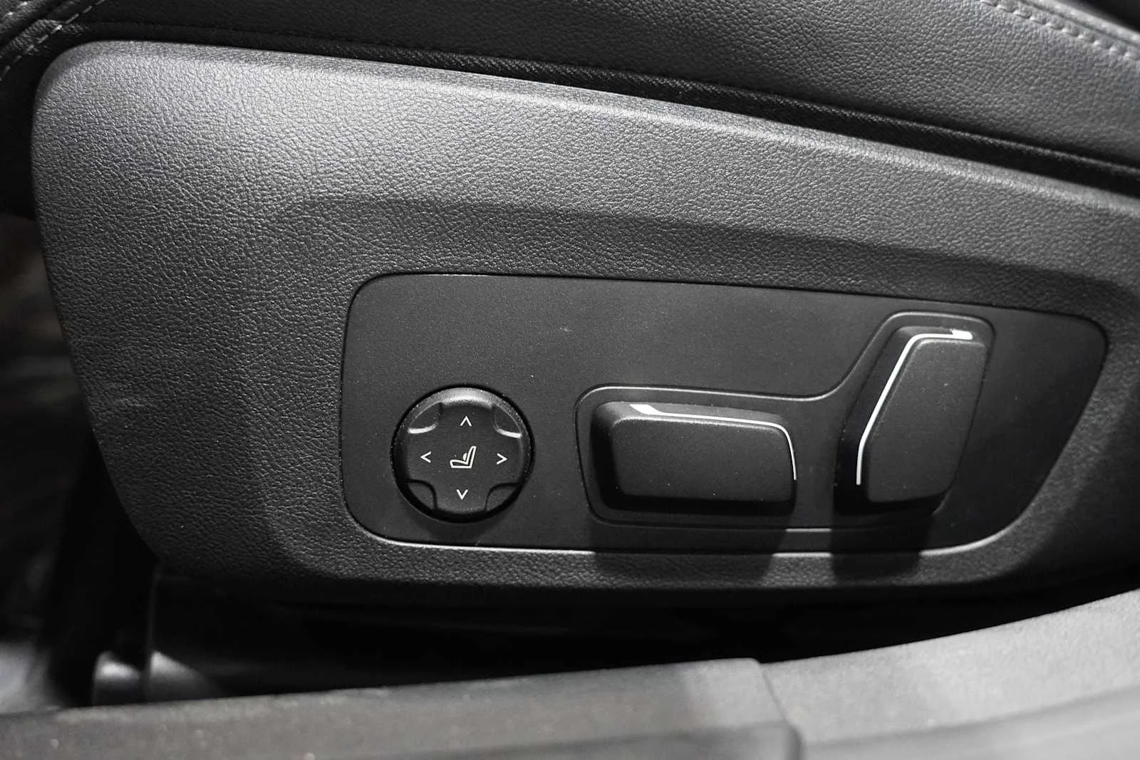 Certified Used 2025 Skyscraper Grey Metallic BMW 430i xDrive image 13