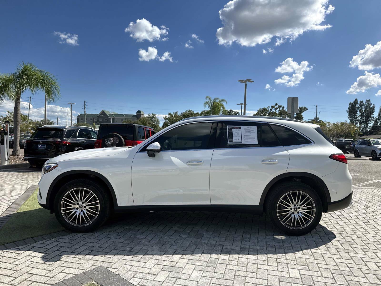 Certified Used 2023 White Mercedes-Benz 300 image 3
