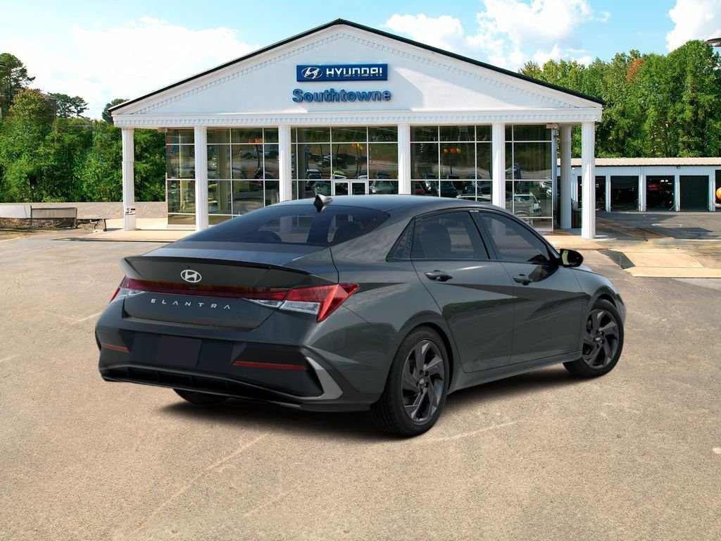 New 2026 Gray Hyundai SEL Sport Plus image 5