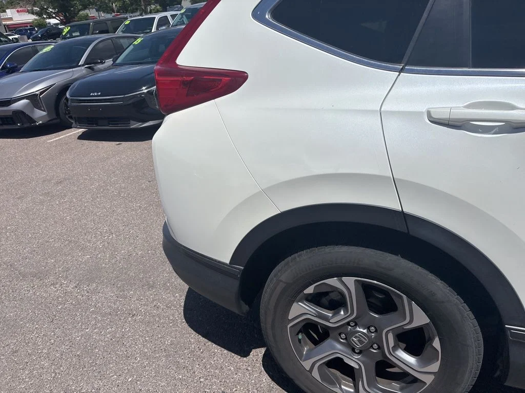 Used 2018 White Honda EX-L image 18