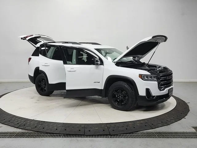 Used 2023 White GMC AT4 image 10
