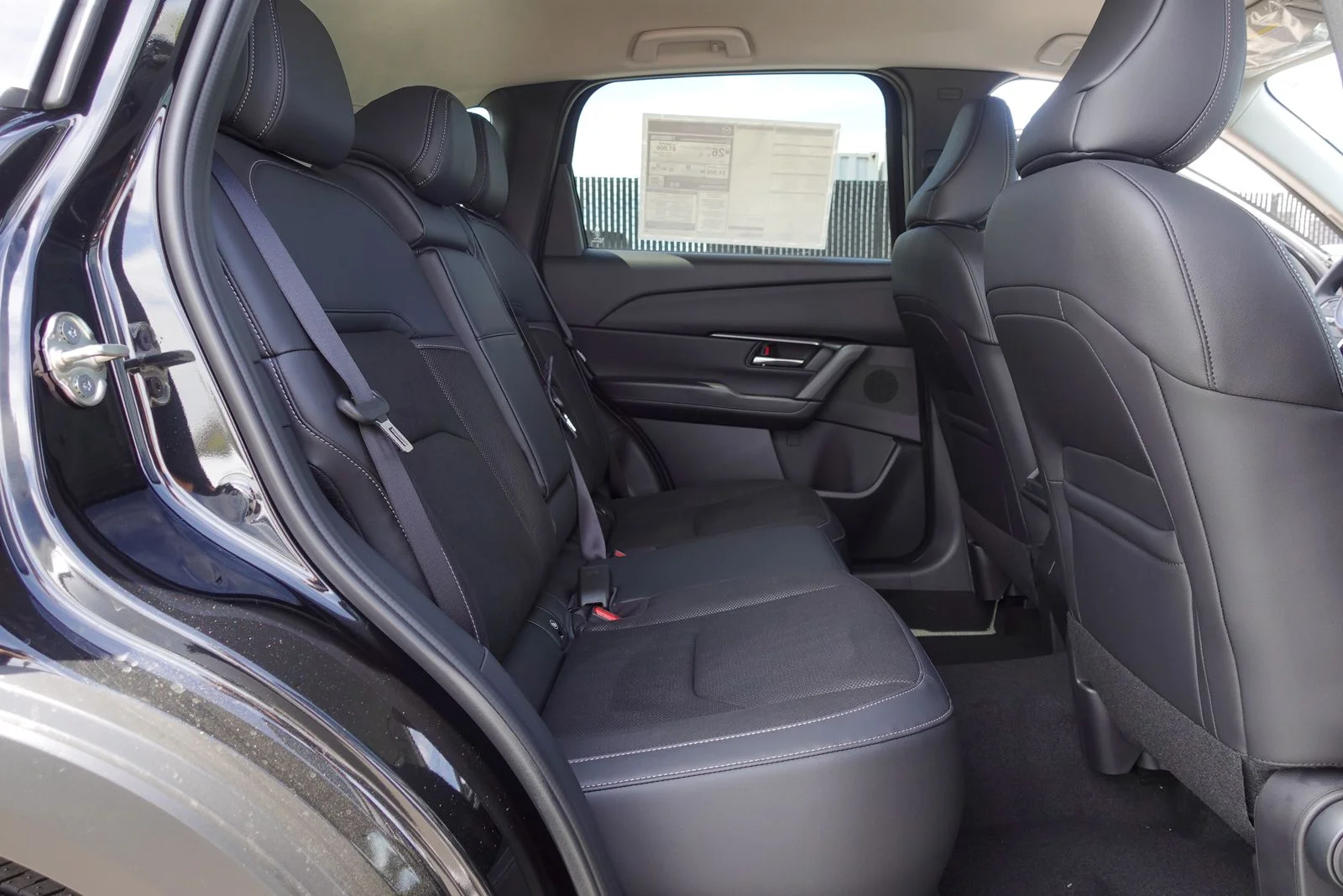 New 2026 Jet Black Mica Mazda 2.5 S Select image 15