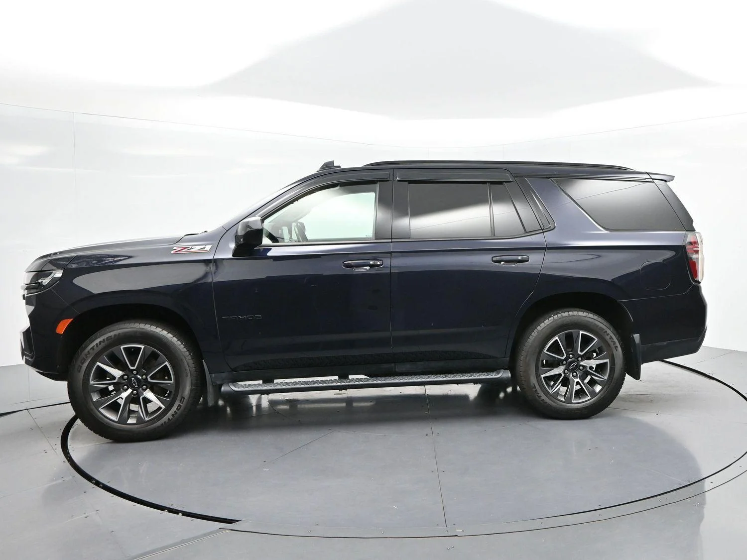 Used 2021 MIDNIGHT BLUE METALLIC Chevrolet Z71 image 4