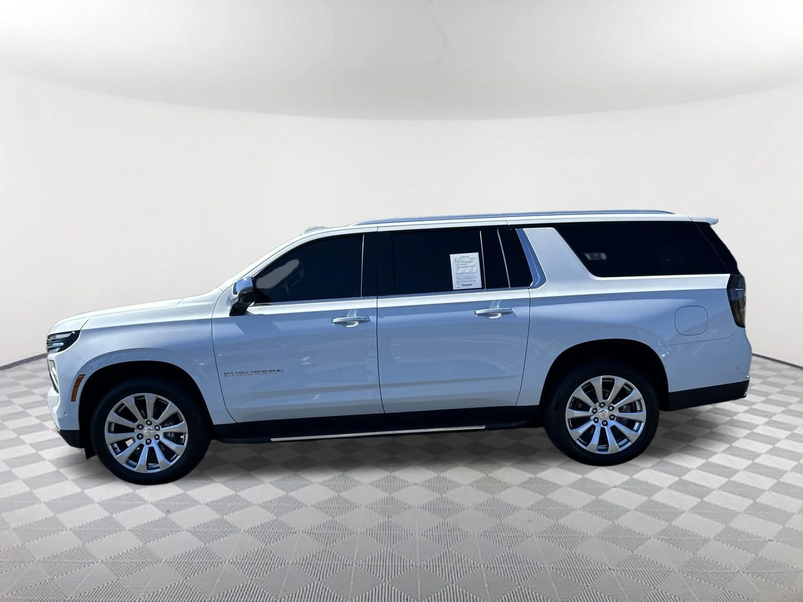 2026 Chevrolet Suburban Premier - Photo 8
