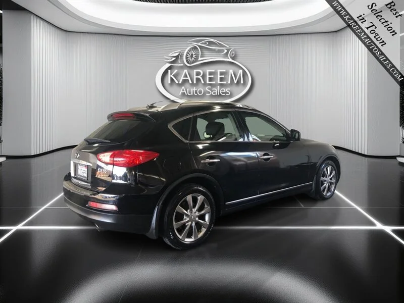 Used 2009 Black Obsidian INFINITI Journey image 5