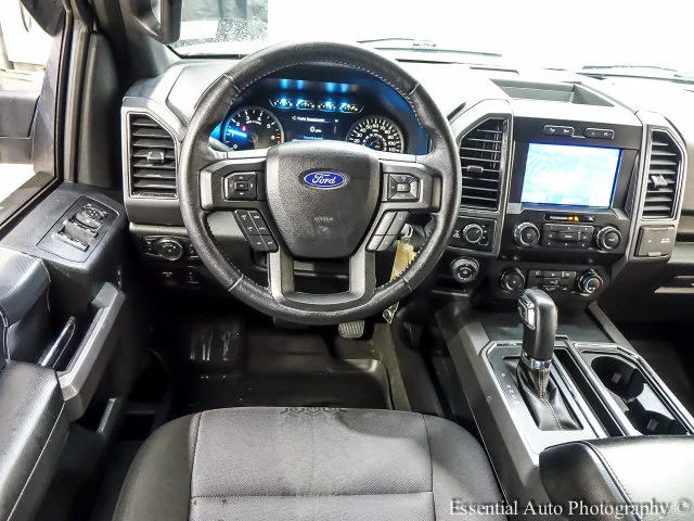 Used 2020 White Ford XLT image 3