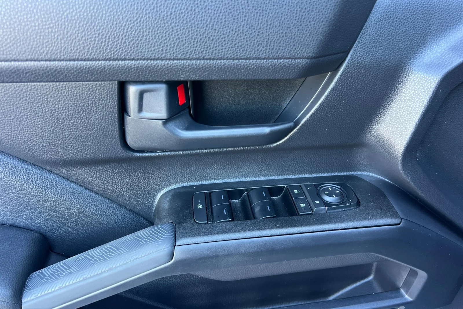 Certified Used 2025 Heritage Blue Toyota SR5 image 10