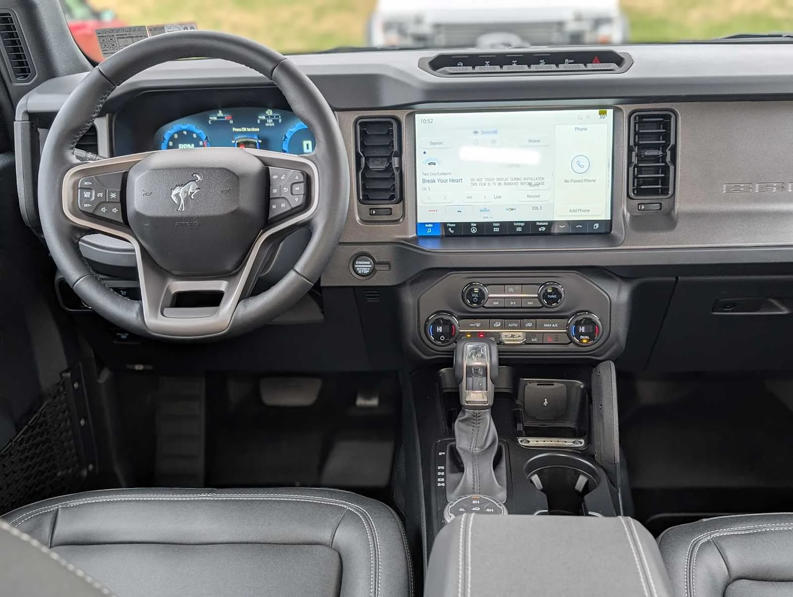 New 2025 Velocity Blue Metallic Ford Badlands® image 5