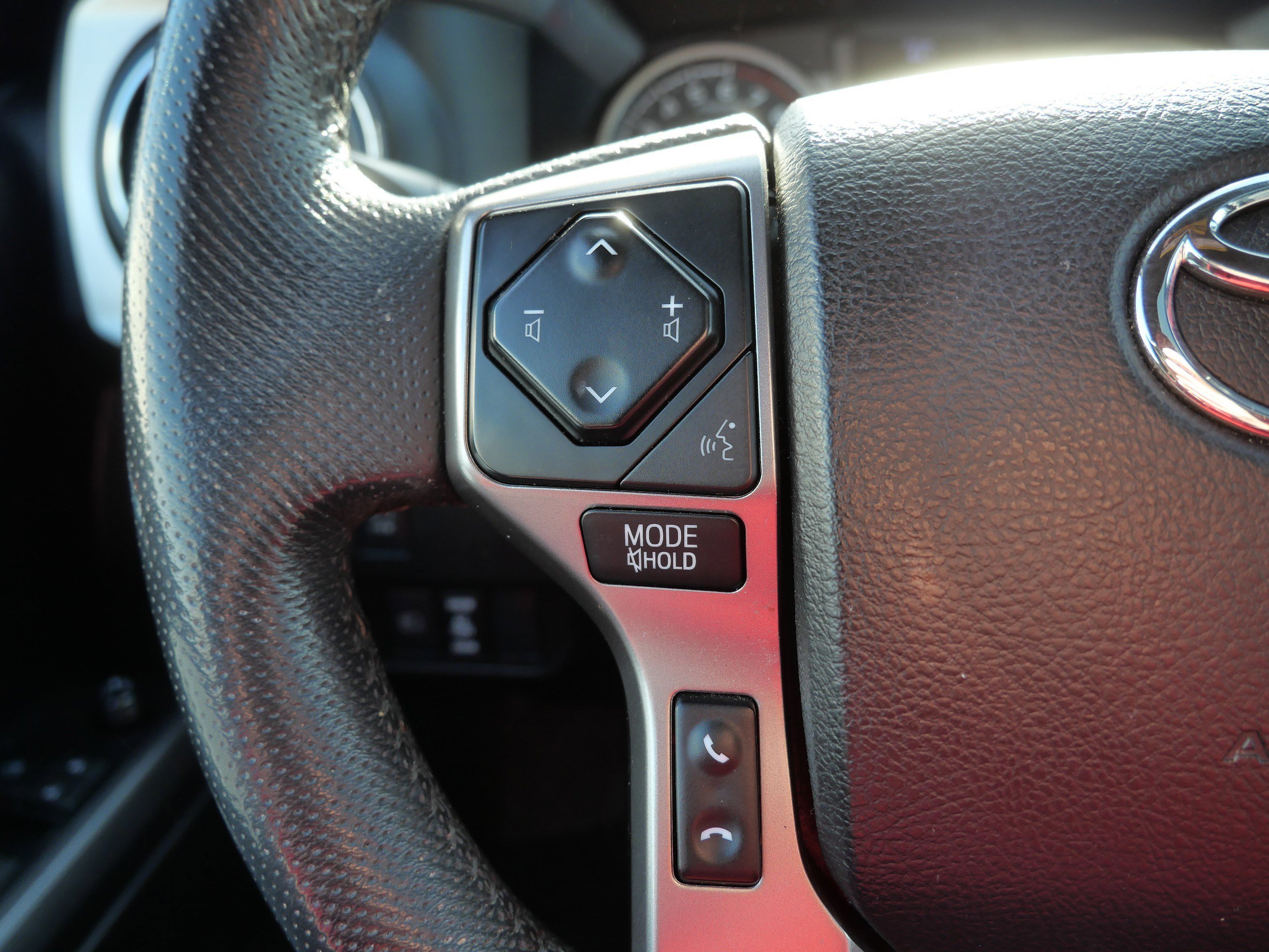 2021 Toyota Tacoma Limited - Photo 27