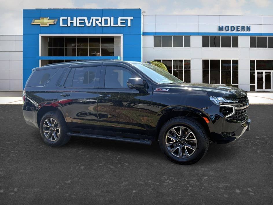 Used 2022 Black Chevrolet Z71 image 6